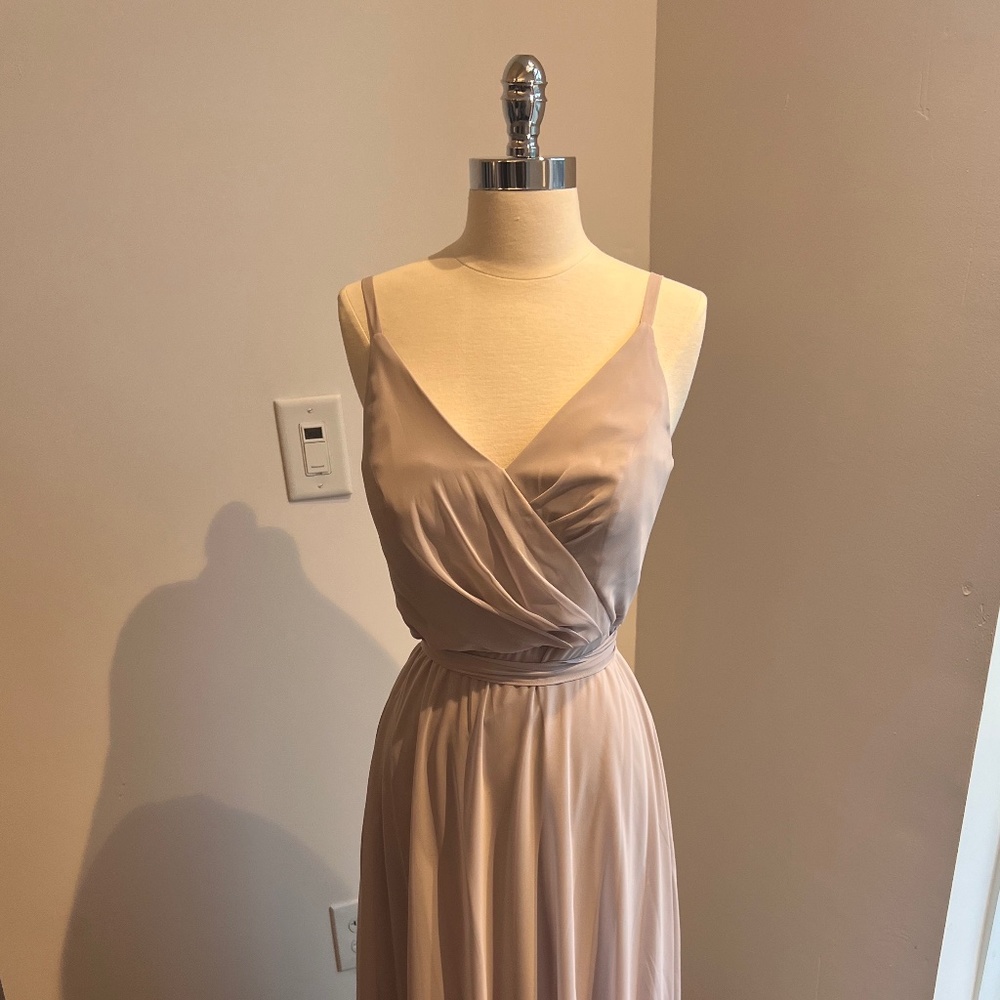 Dessy -1811- Taupe